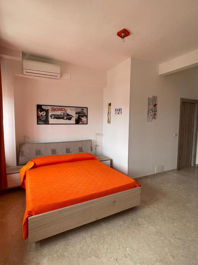 كروتوني La Finestra Sul Mare B&B المظهر الخارجي الصورة