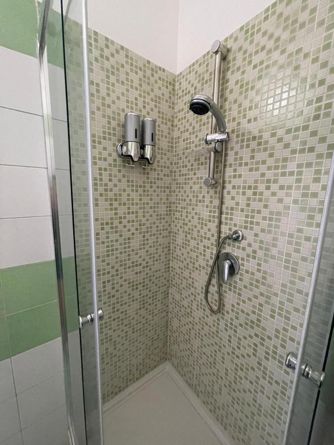 كروتوني La Finestra Sul Mare B&B المظهر الخارجي الصورة