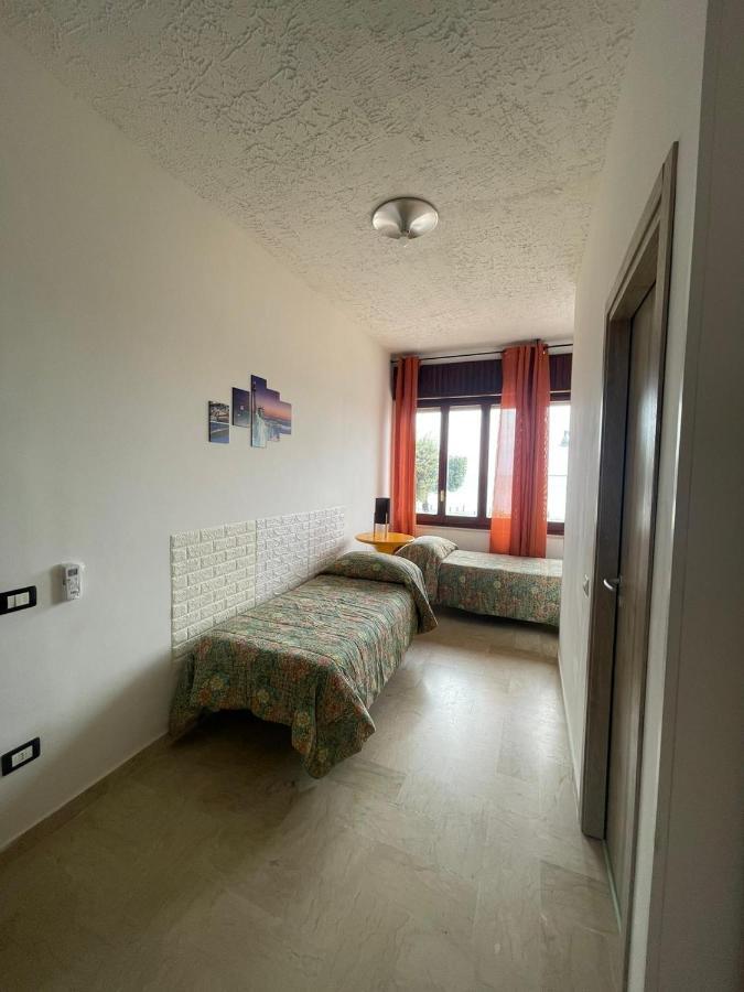 كروتوني La Finestra Sul Mare B&B المظهر الخارجي الصورة