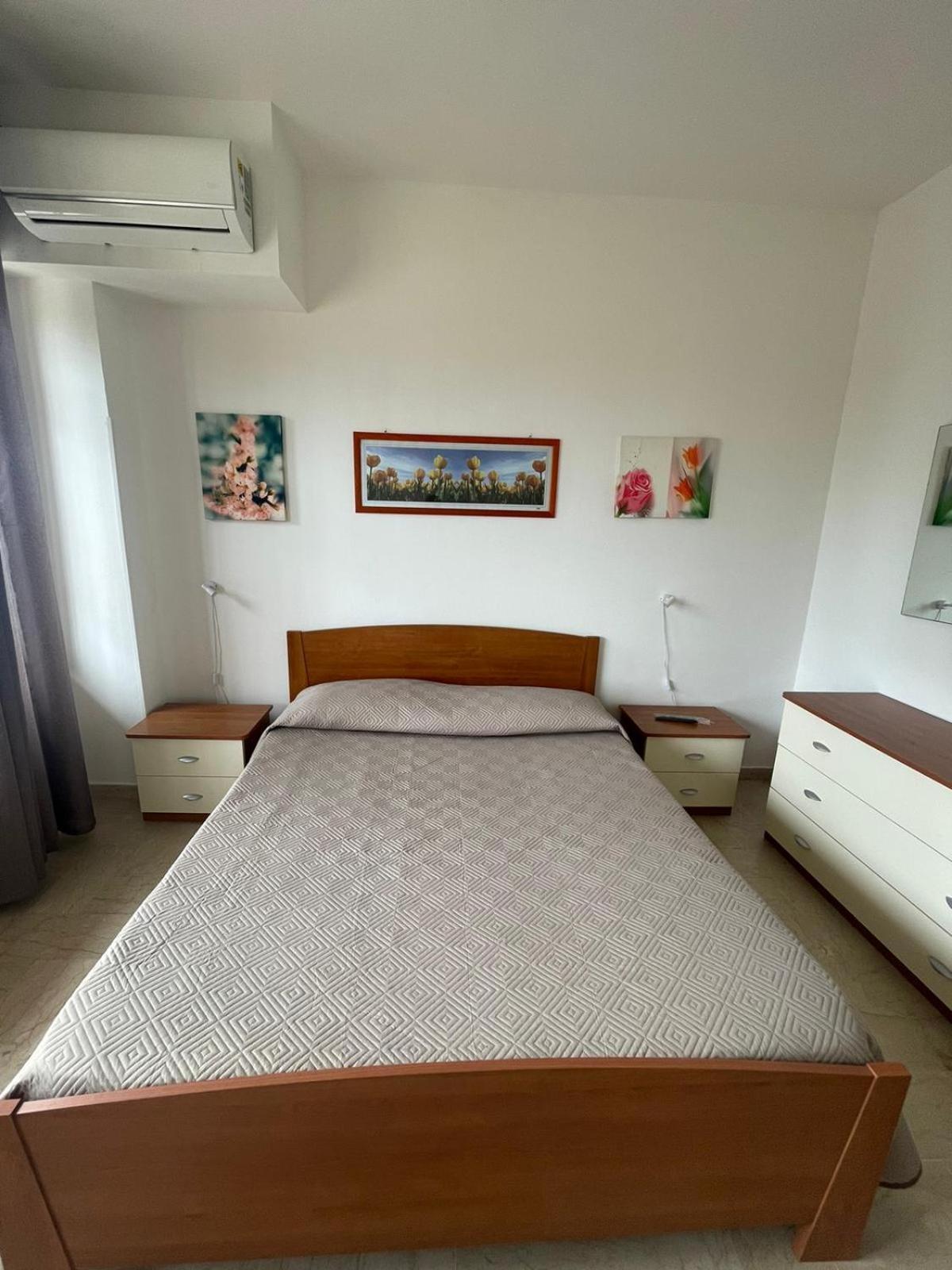 كروتوني La Finestra Sul Mare B&B المظهر الخارجي الصورة